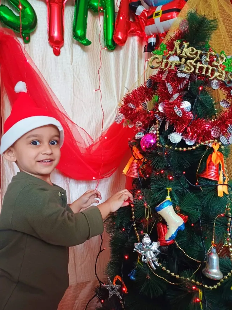 Pre KG children with decorations
